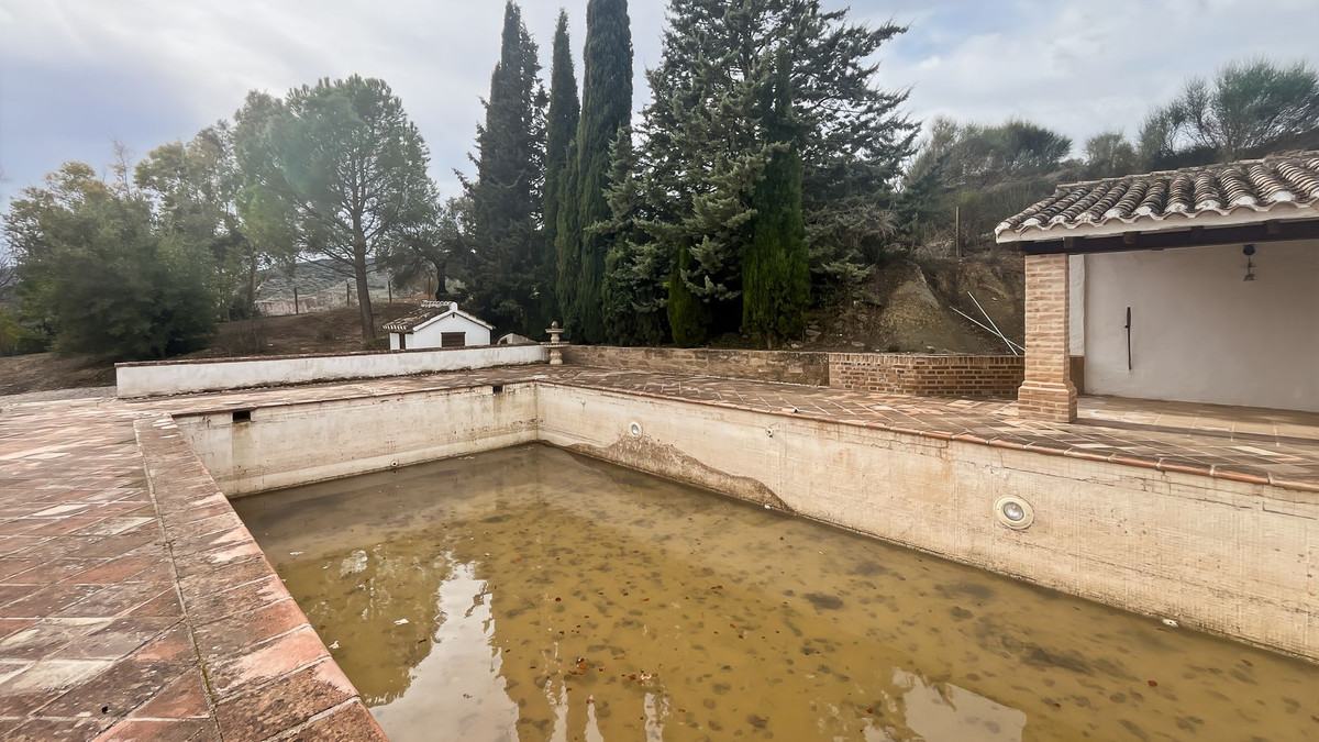 Appartement te koop in Villanueva del Rosario | 9 slaapkamers H5287831