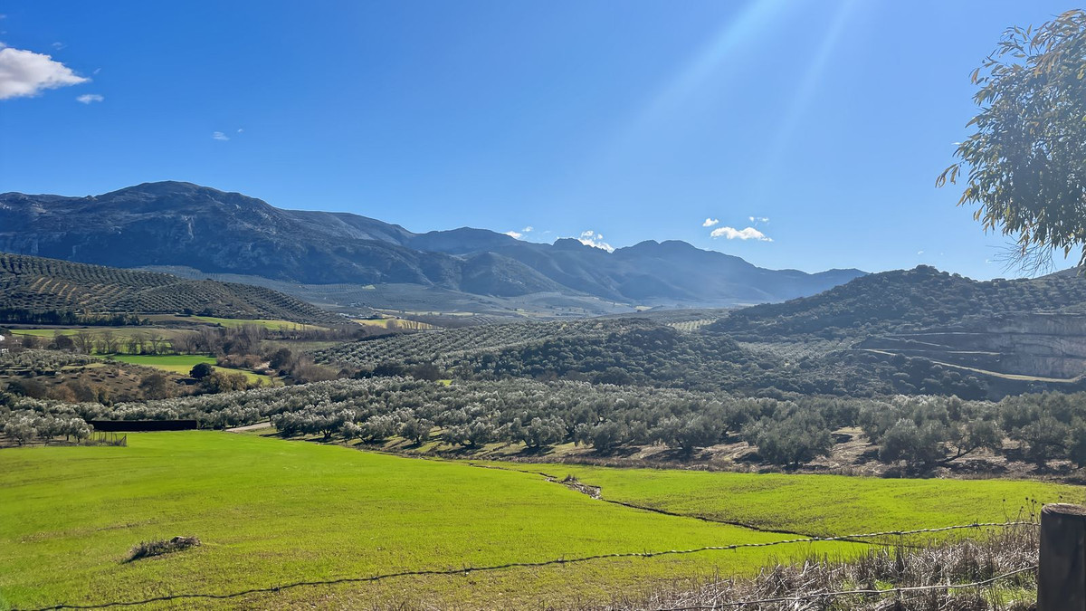 Appartement te koop in Villanueva del Rosario | 9 slaapkamers H5287831