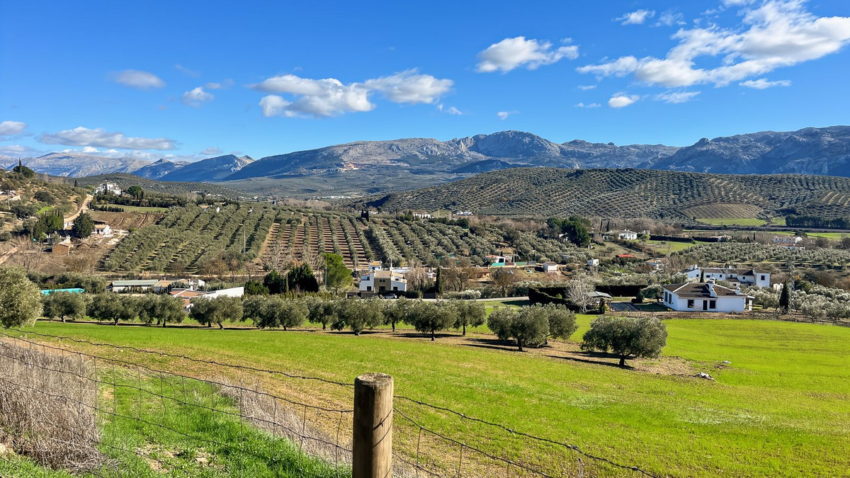 Appartement te koop in Villanueva del Rosario | 9 slaapkamers H5287831