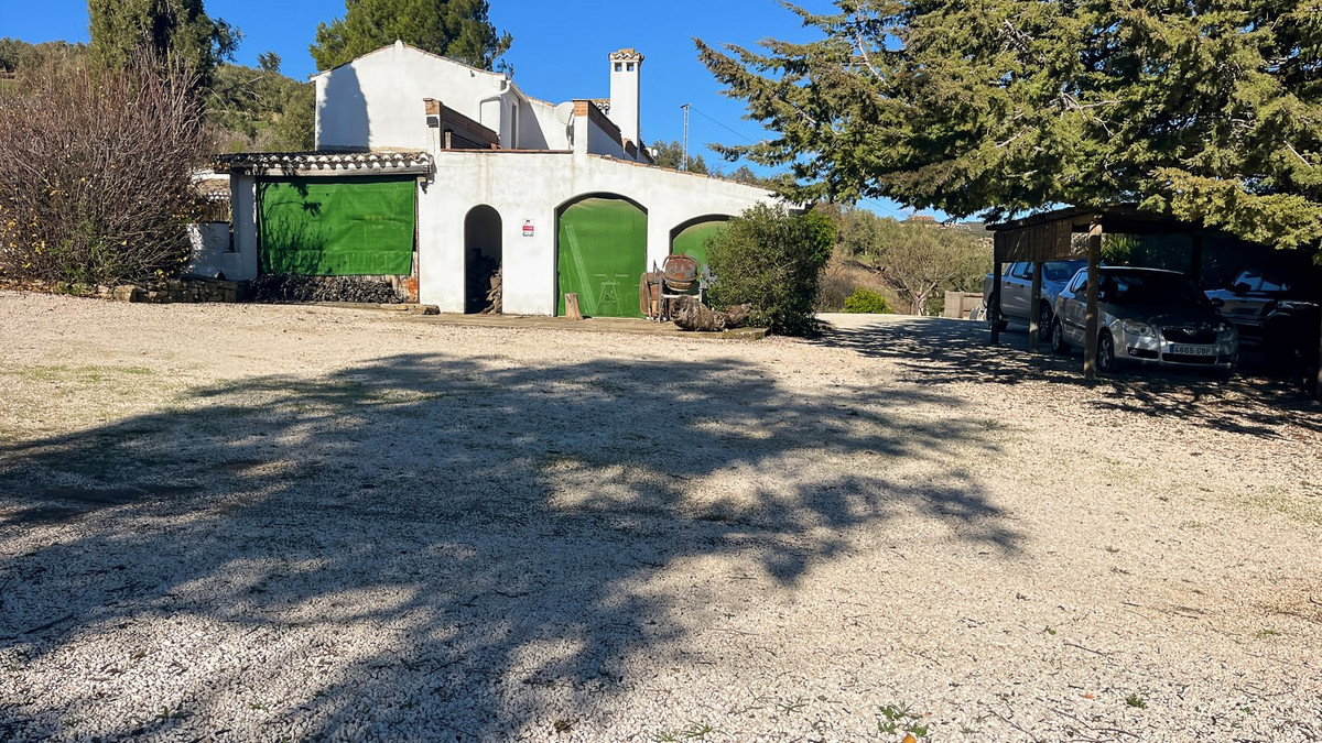 Appartement te koop in Villanueva del Rosario | 9 slaapkamers H5287831