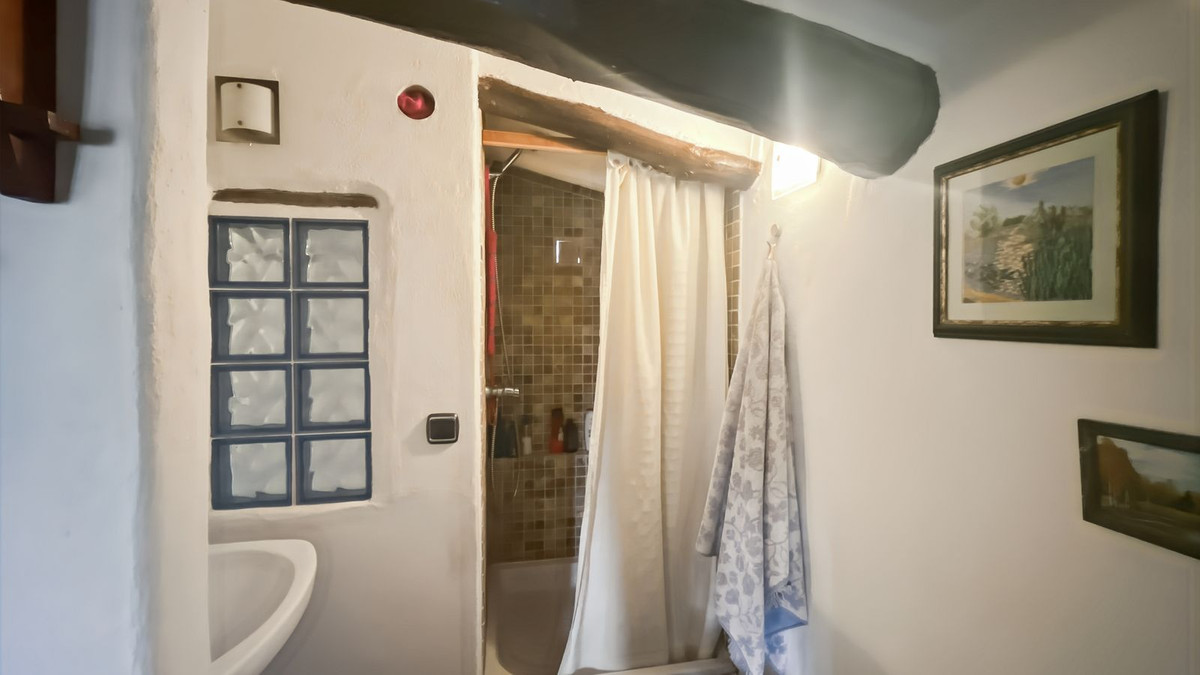 Appartement te koop in Villanueva del Rosario | 9 slaapkamers H5287831