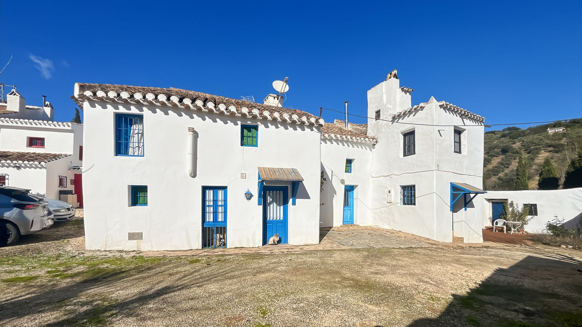 Appartement te koop in Villanueva del Rosario | 9 slaapkamers H5287831