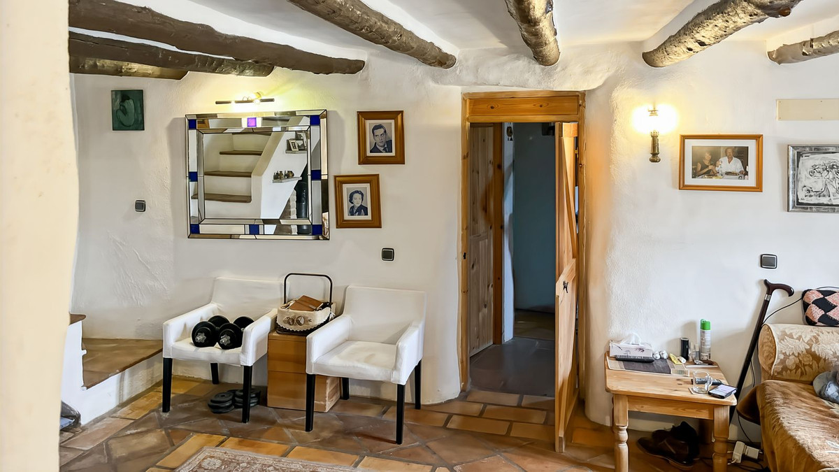 Appartement te koop in Villanueva del Rosario | 9 slaapkamers H5287831