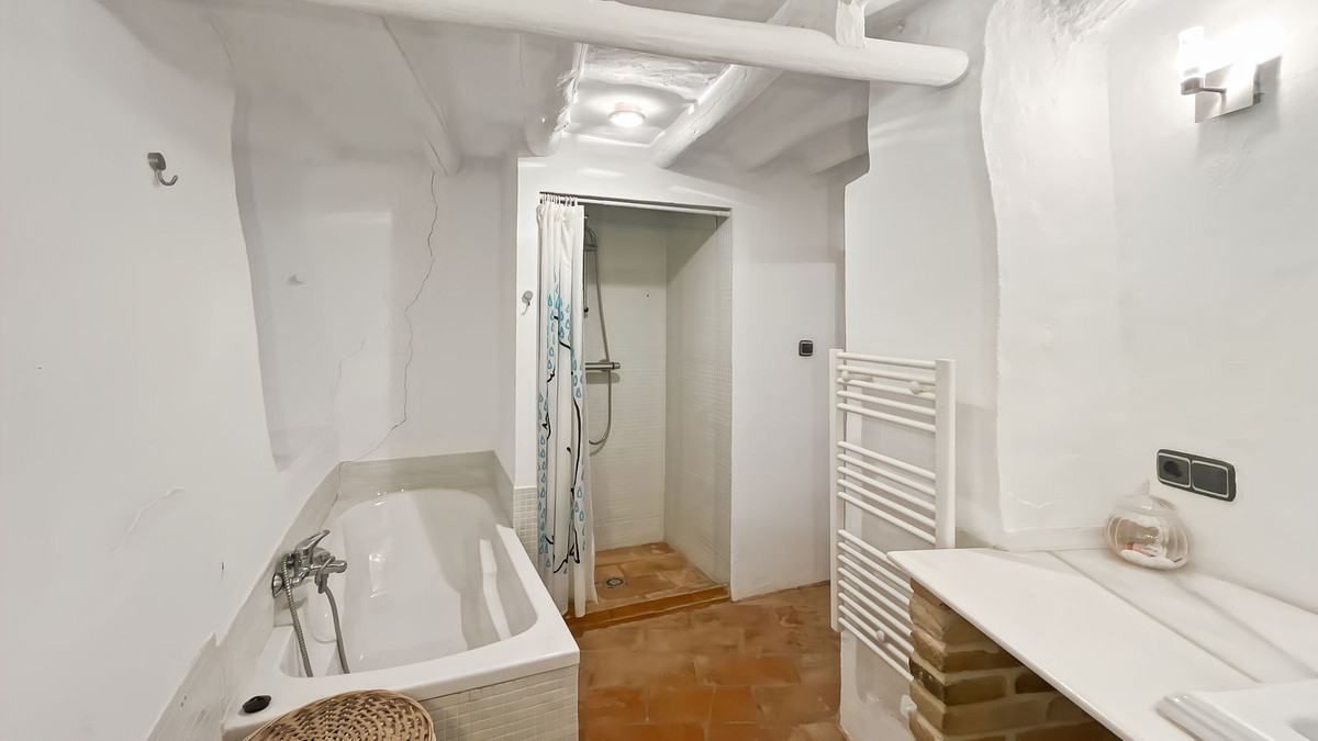 Appartement te koop in Villanueva del Rosario | 9 slaapkamers H5287831