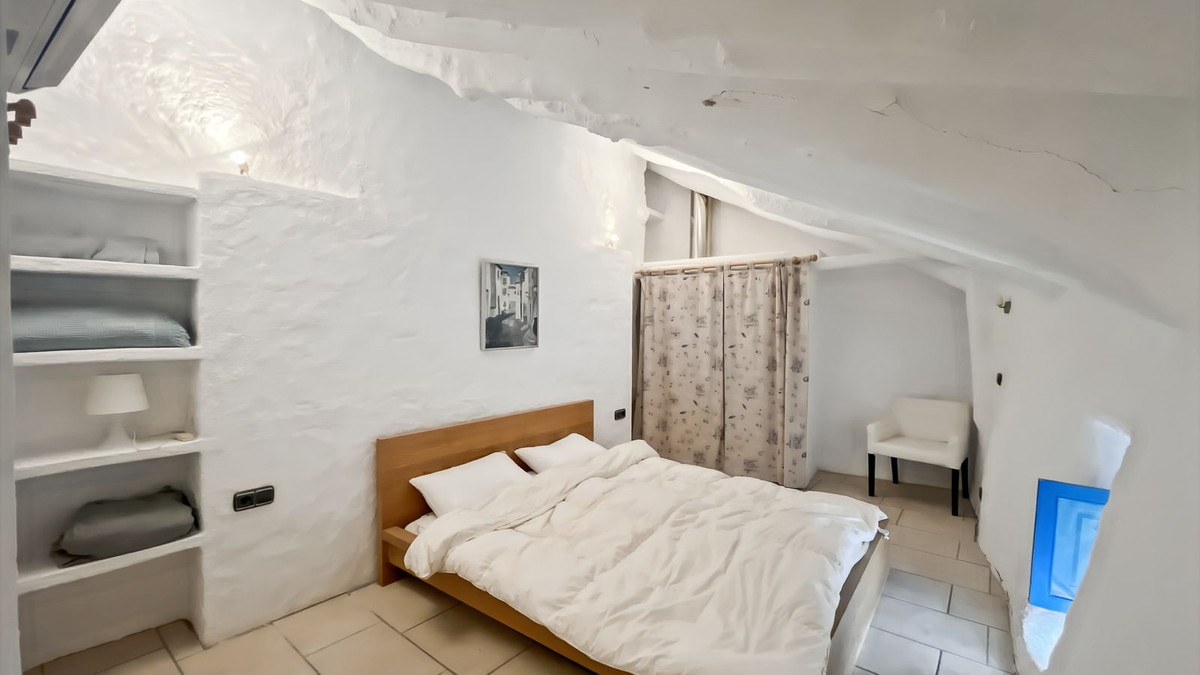 Appartement te koop in Villanueva del Rosario | 9 slaapkamers H5287831