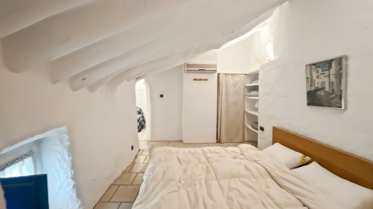 Appartement te koop in Villanueva del Rosario | 9 slaapkamers H5287831