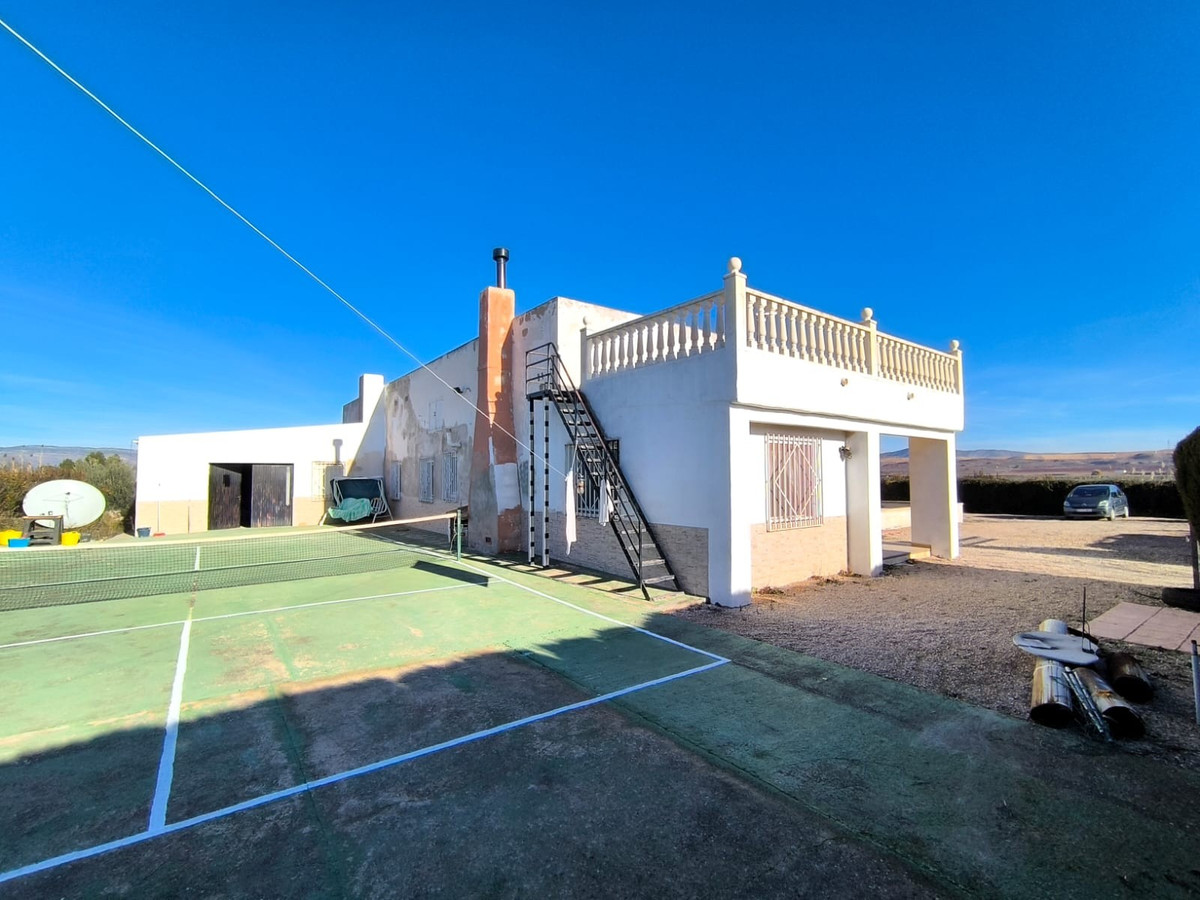 Huis te koop in Villena | 4 slaapkamers H5296093