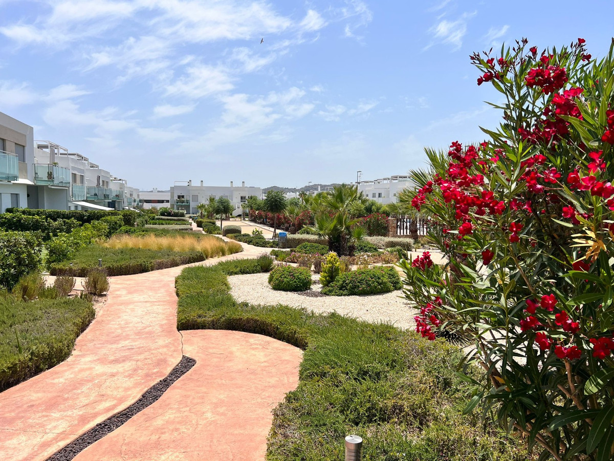 Appartement te koop in Vista Bella Golf | 1 slaapkamers H5104525