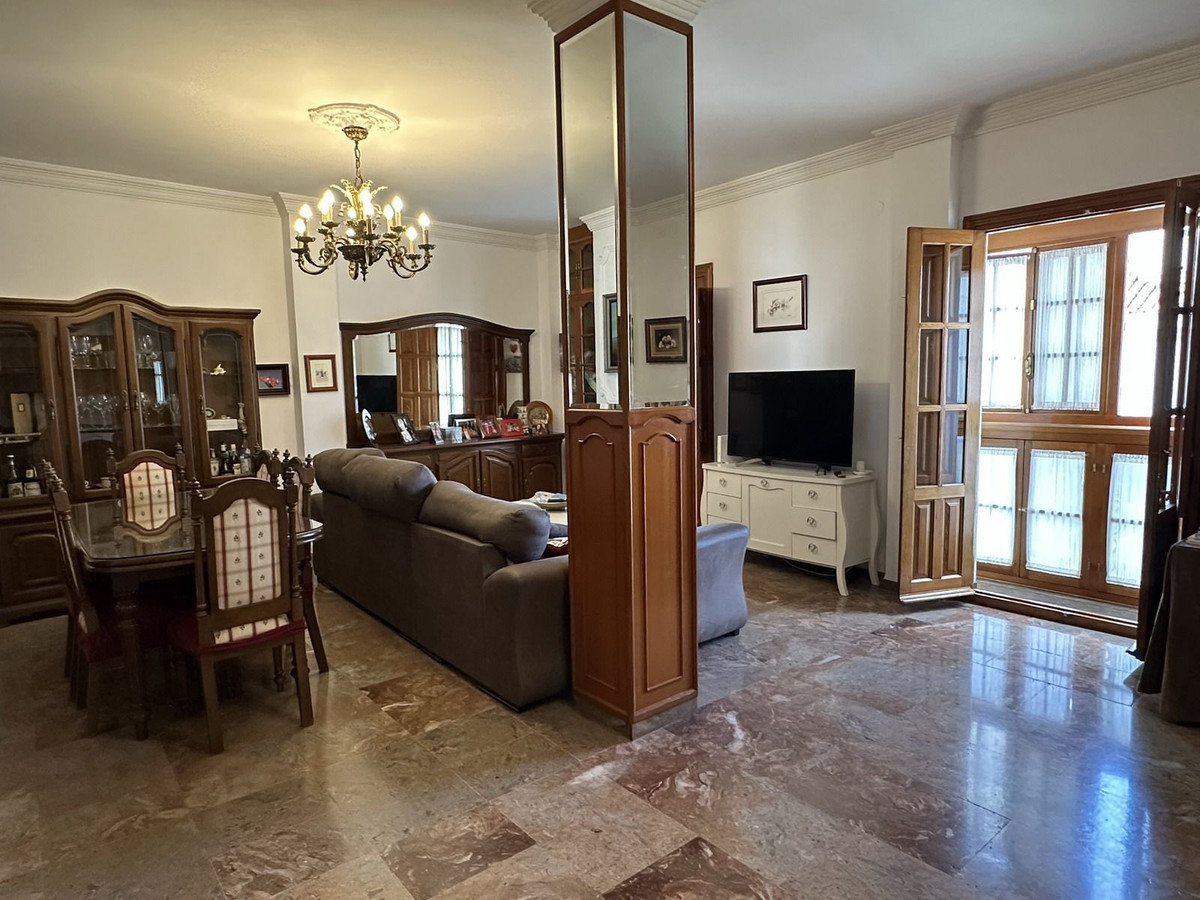 Huis te koop in Vélez-Málaga | 5 slaapkamers H5137576