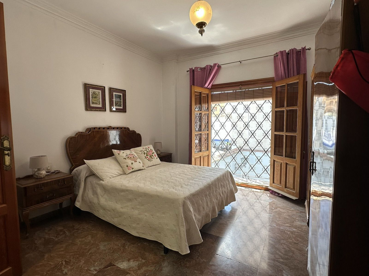 Huis te koop in Vélez-Málaga | 5 slaapkamers H5137576