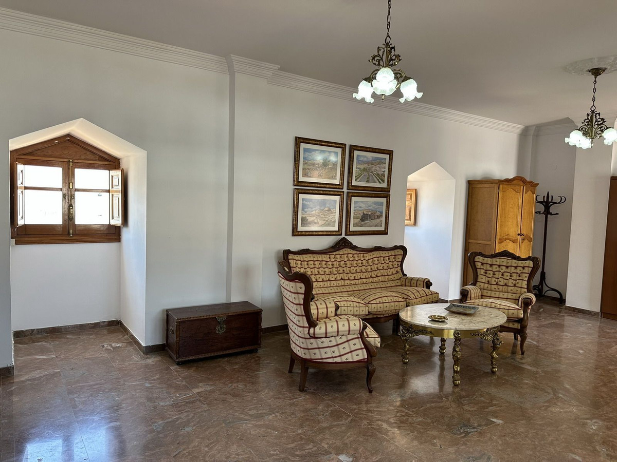 Huis te koop in Vélez-Málaga | 5 slaapkamers H5137576