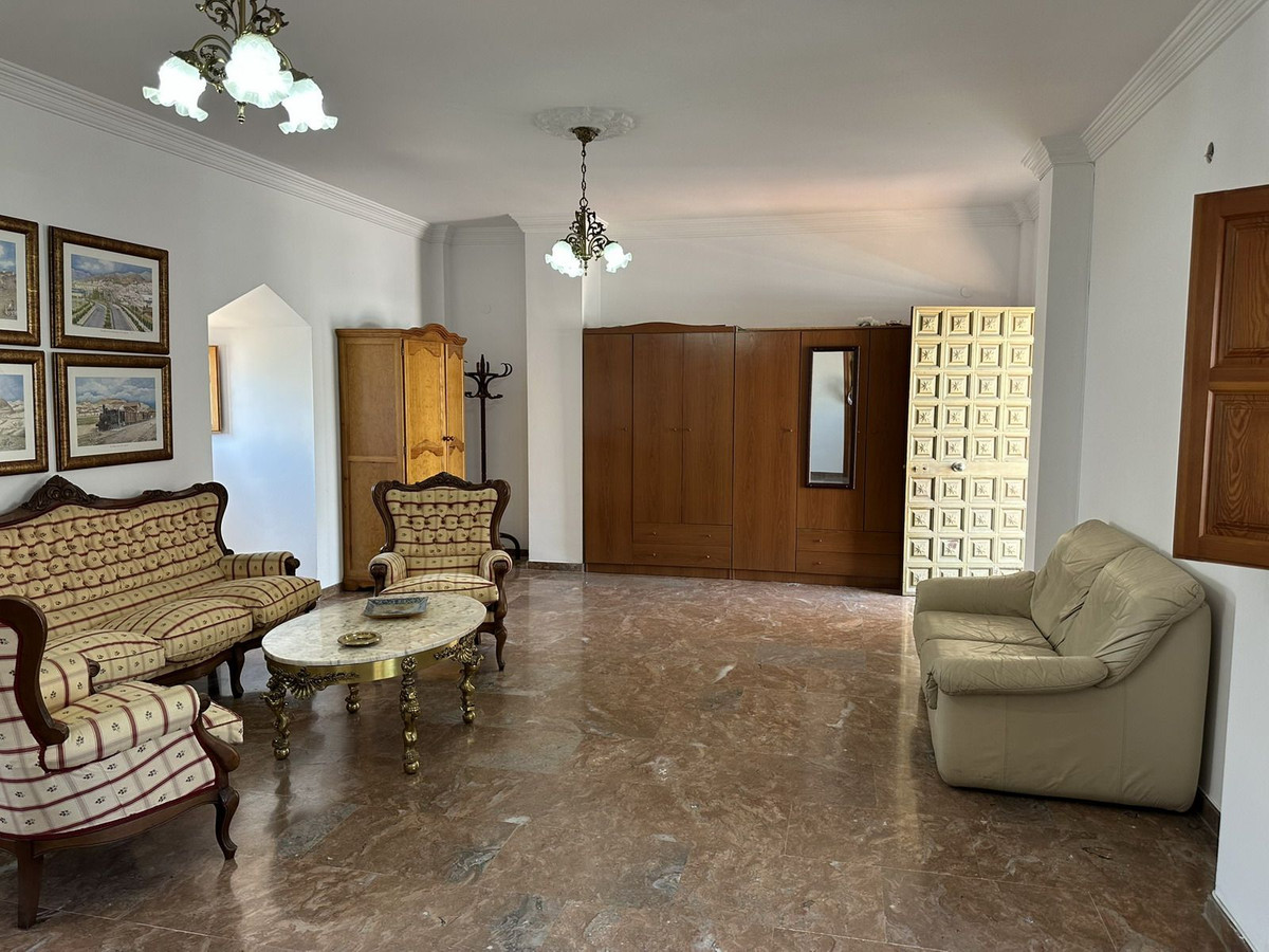 Huis te koop in Vélez-Málaga | 5 slaapkamers H5137576
