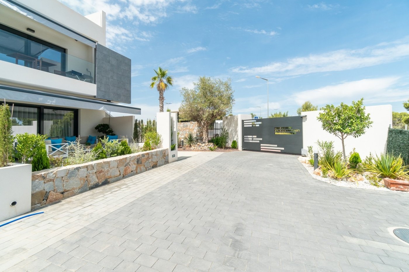 Property main view 48