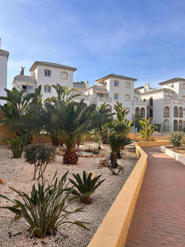 bungalow te koop in Torrevieja | 2 slaapkamers H604355
