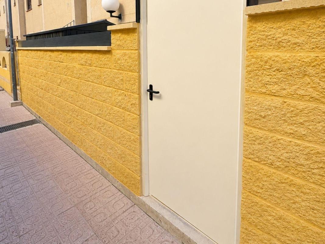 bungalow te koop in Torrevieja | 1 slaapkamers H633571