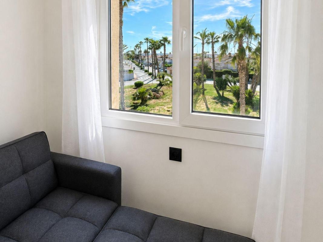 bungalow te koop in Torrevieja | 1 slaapkamers H633571