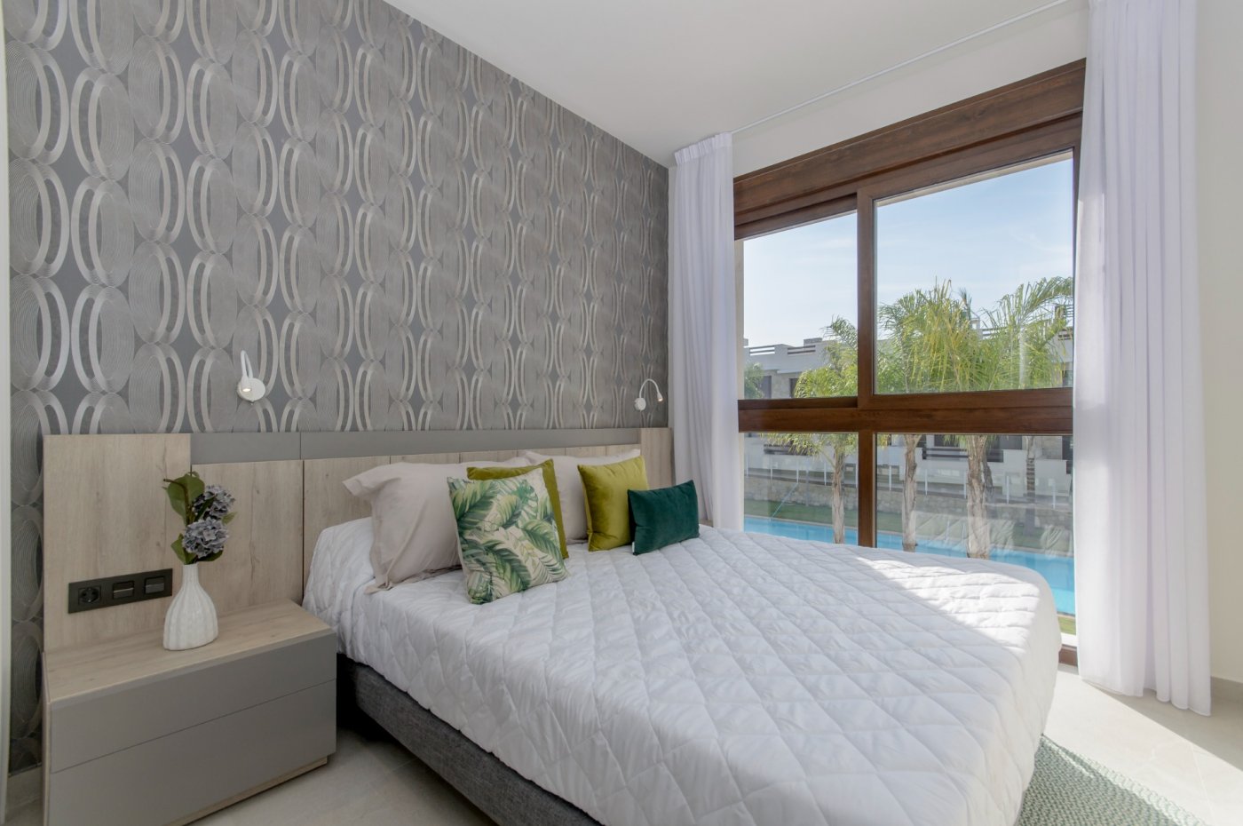 Bungalow te koop in Torrevieja | 2 slaapkamers H6471