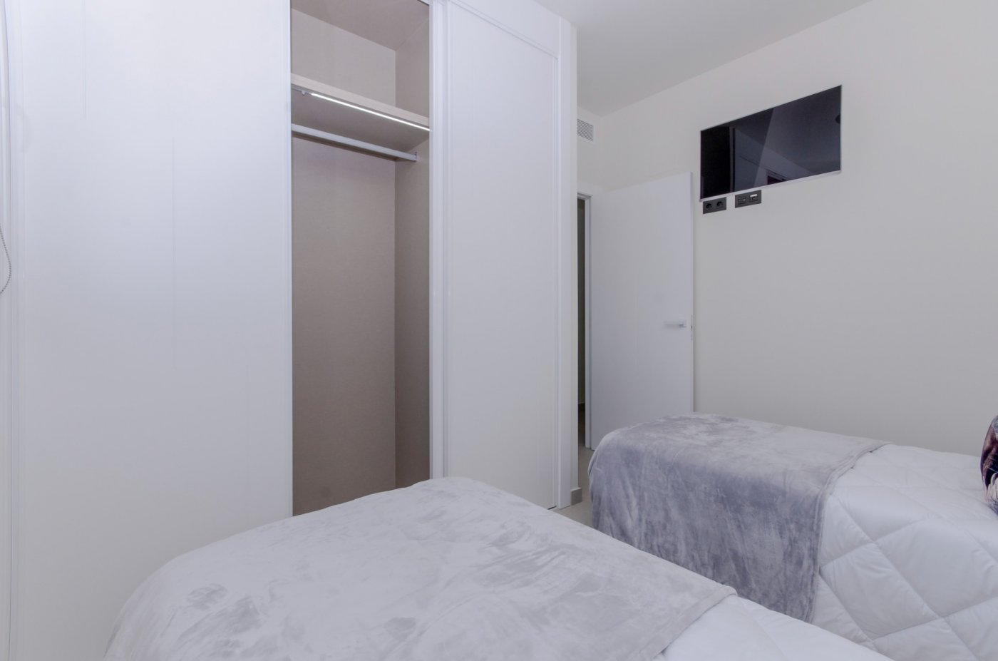 Bungalow te koop in Torrevieja | 2 slaapkamers H6471