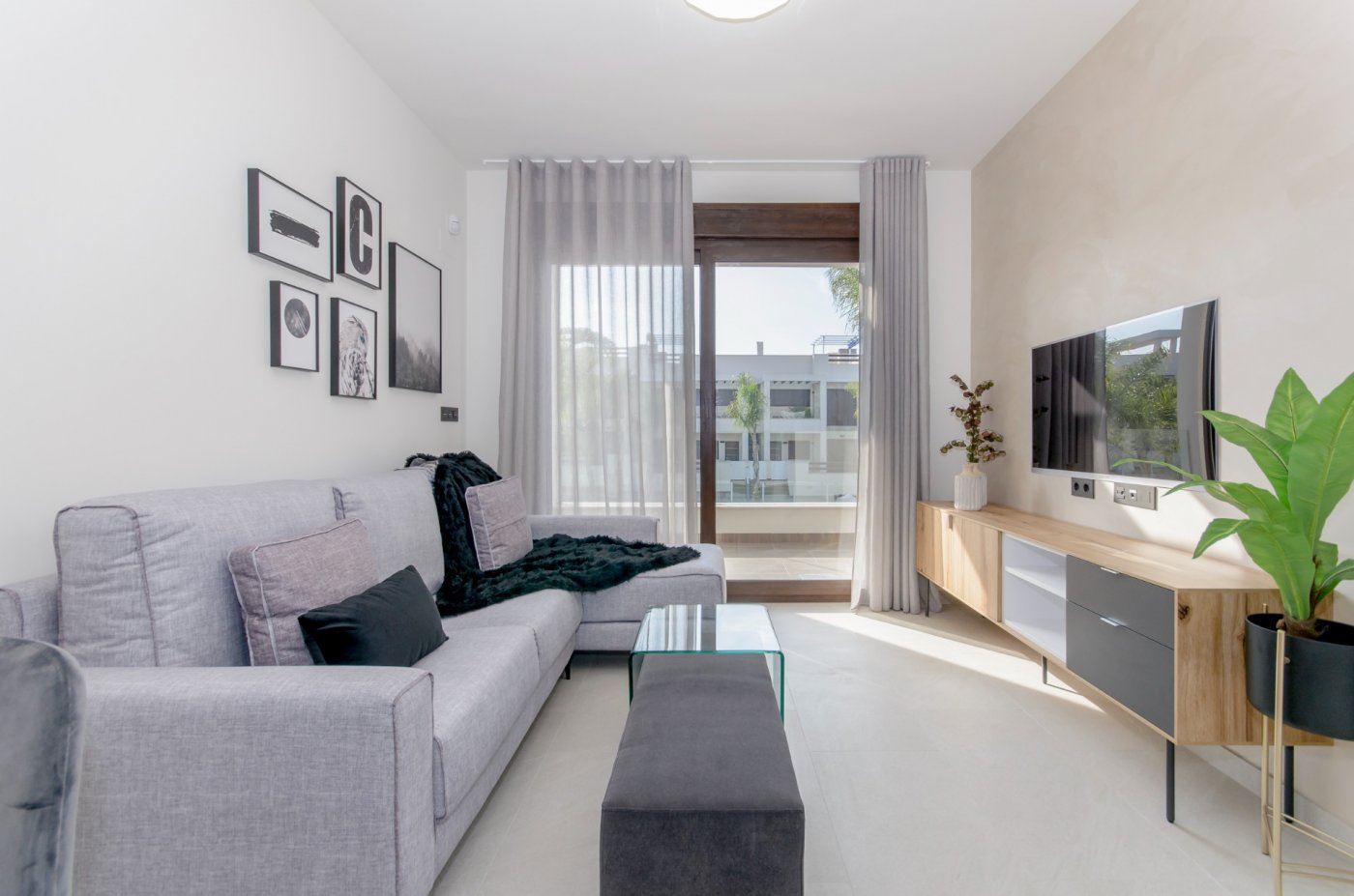 Bungalow te koop in Torrevieja | 2 slaapkamers H6471