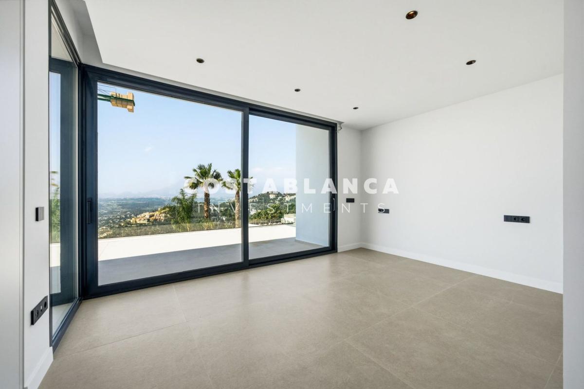 Property main view 153