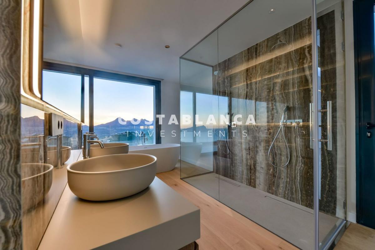 Property main view 175