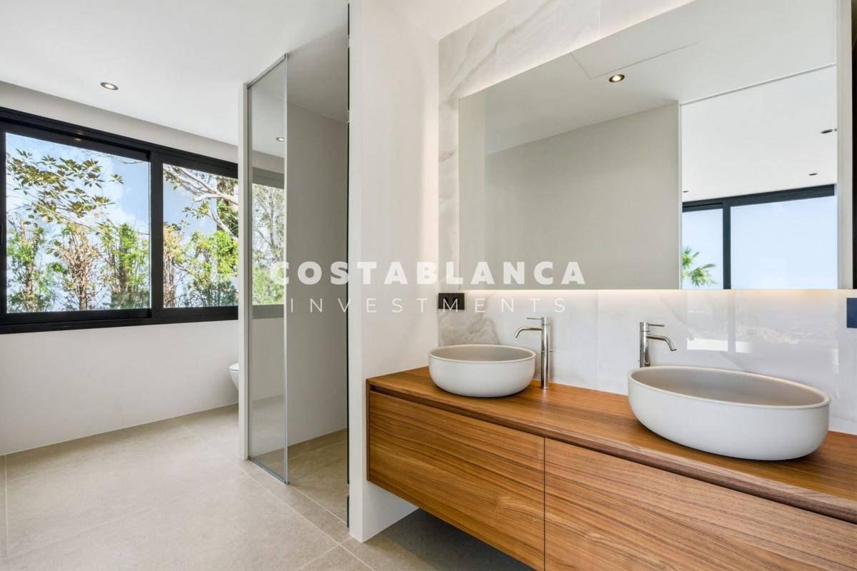Property main view 182