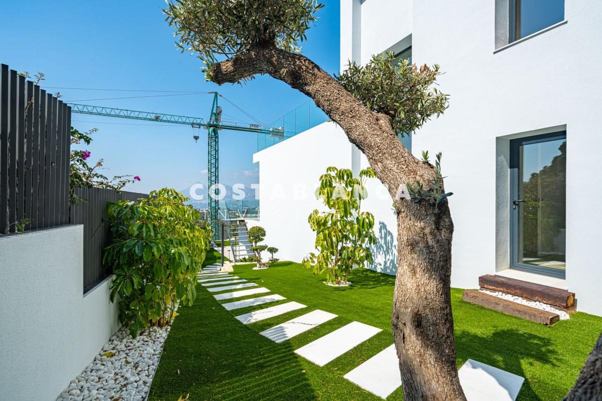 Property main view 214