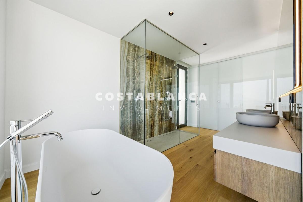 Property main view 61