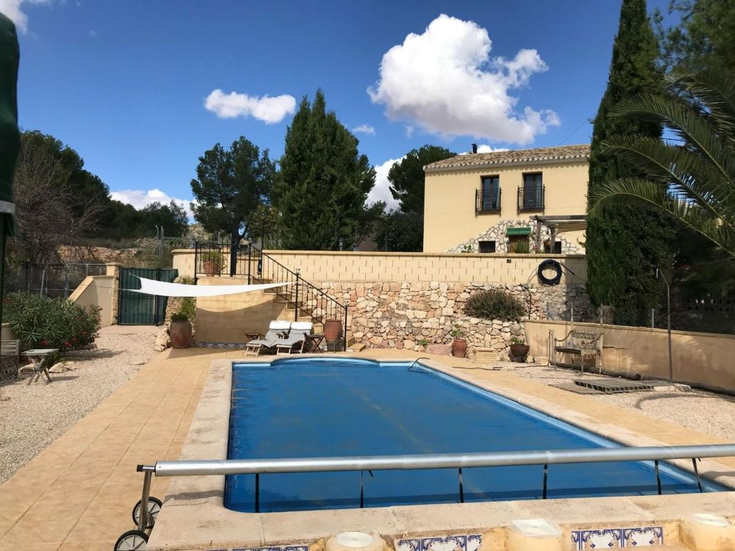 casas te koop in Monovar | 5 slaapkamers H622094