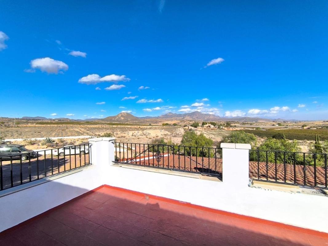 casas te koop in Novelda | 8 slaapkamers H623143
