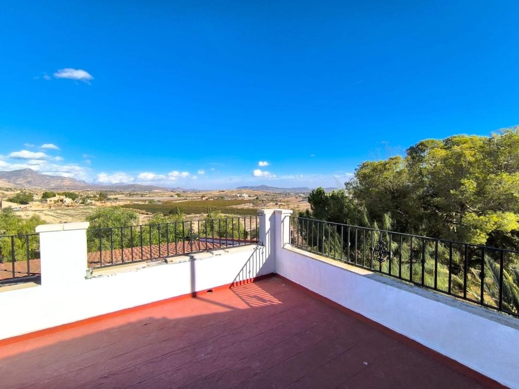 casas te koop in Novelda | 8 slaapkamers H623143