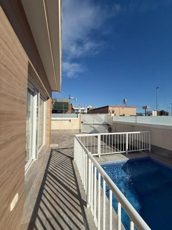 casas te koop in Pilar de la Horadada | 4 slaapkamers H588041