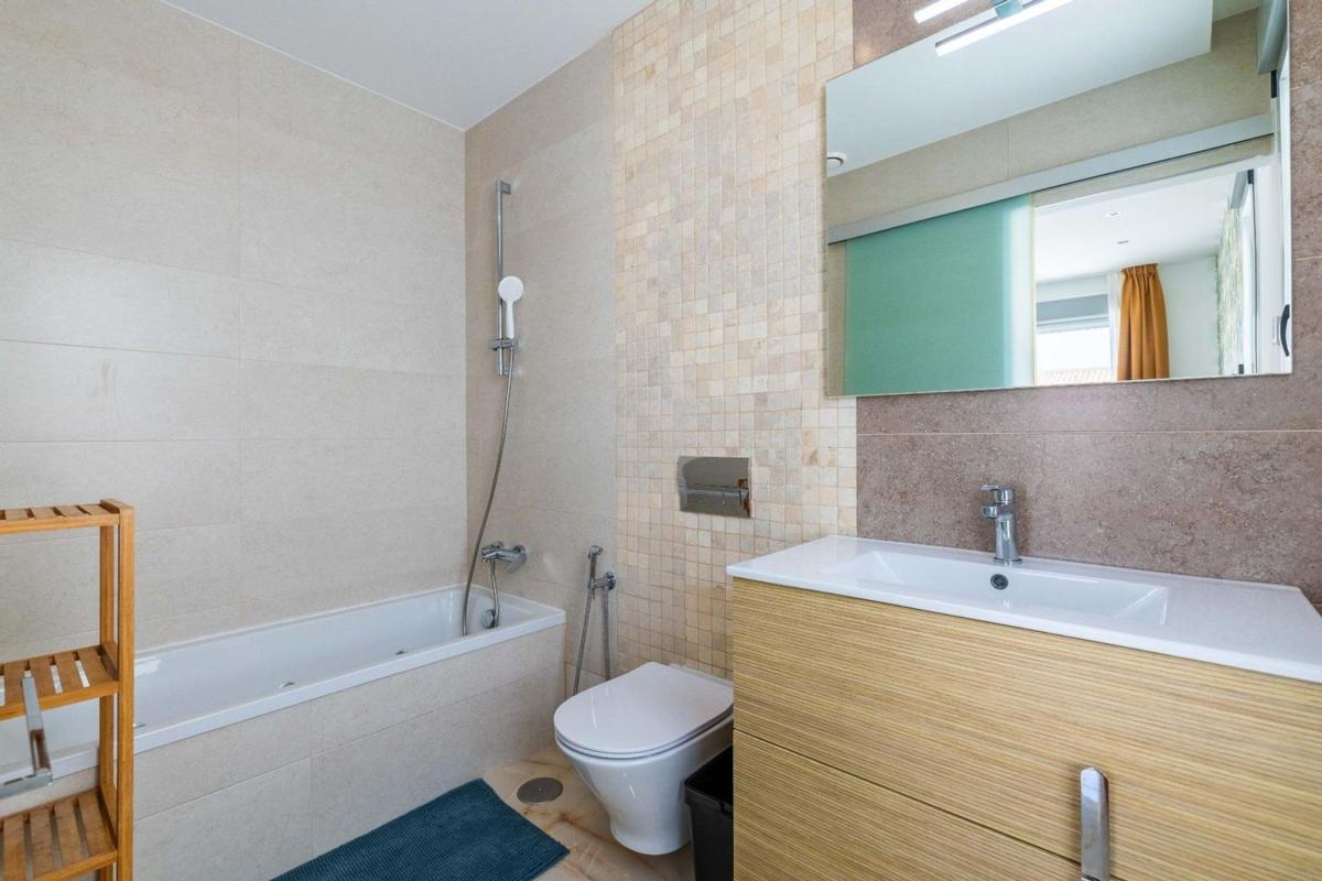 Property main view 25