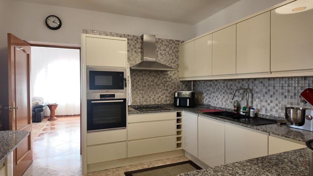 casas te koop in San Miguel de Salinas | 5 slaapkamers H599390