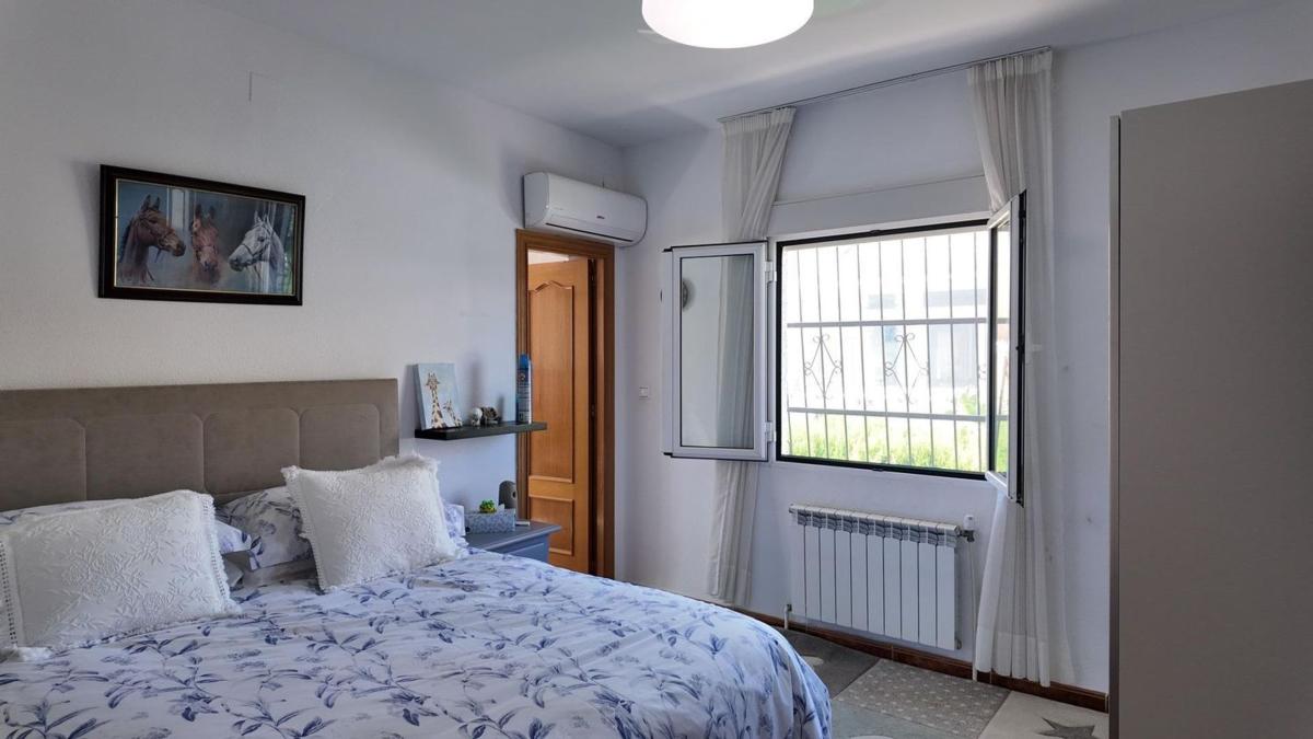 casas te koop in San Miguel de Salinas | 5 slaapkamers H599390
