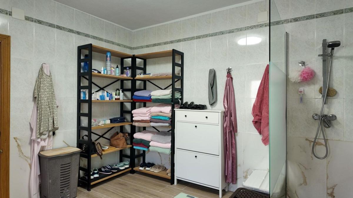 casas te koop in San Miguel de Salinas | 5 slaapkamers H599390