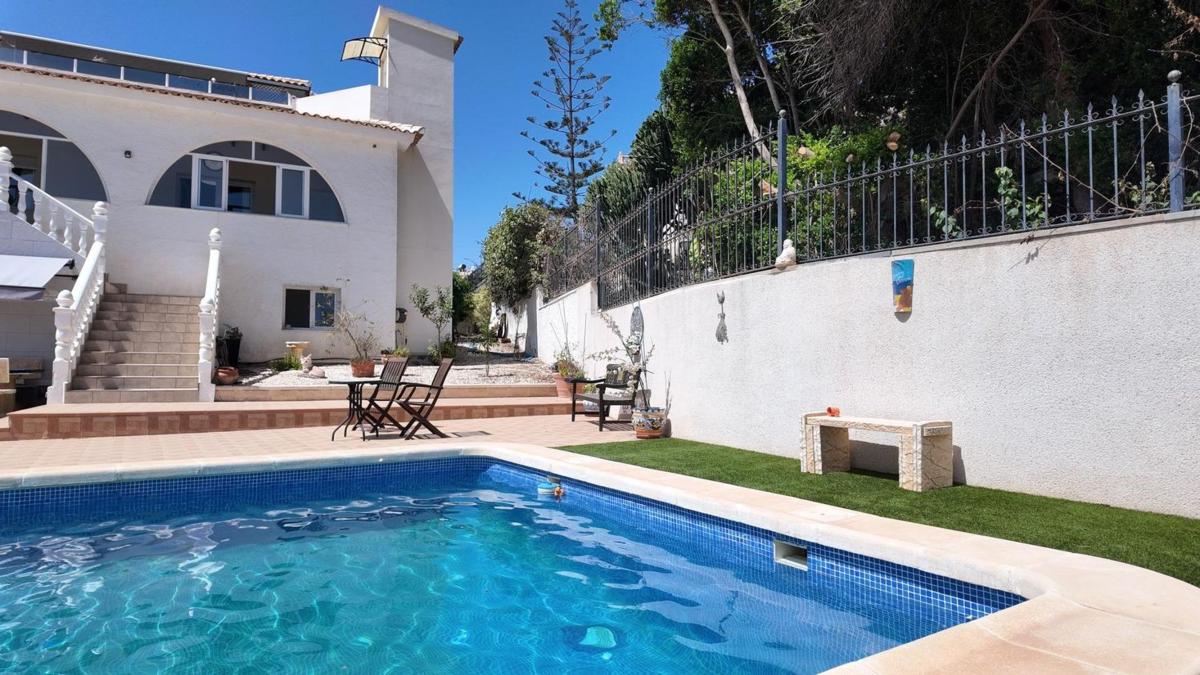 casas te koop in San Miguel de Salinas | 5 slaapkamers H599390