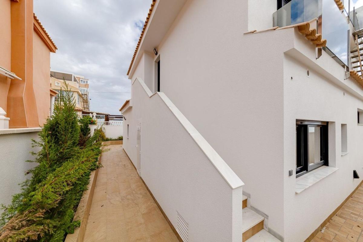 casas te koop in Torrevieja | 4 slaapkamers H480006