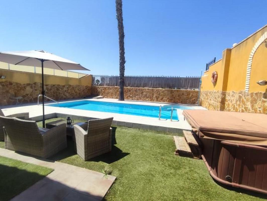casas te koop in Torrevieja | 6 slaapkamers H588218