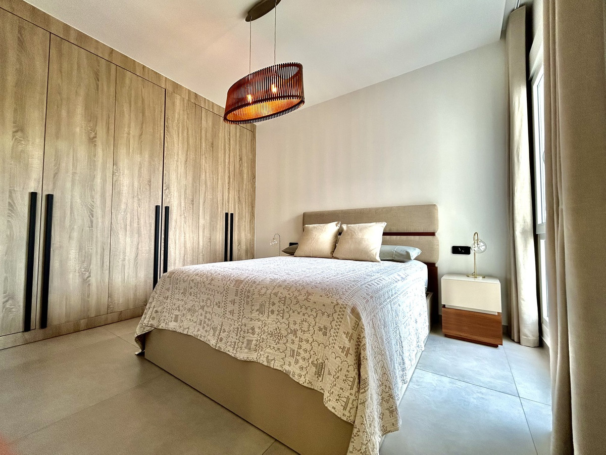 Nachtclub te koop in Algorfa | 4 slaapkamers H5464975