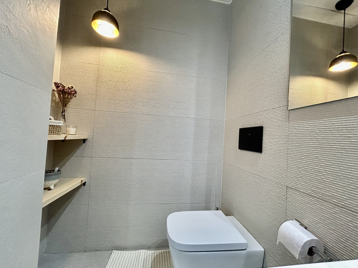 Nachtclub te koop in Algorfa | 4 slaapkamers H5464975