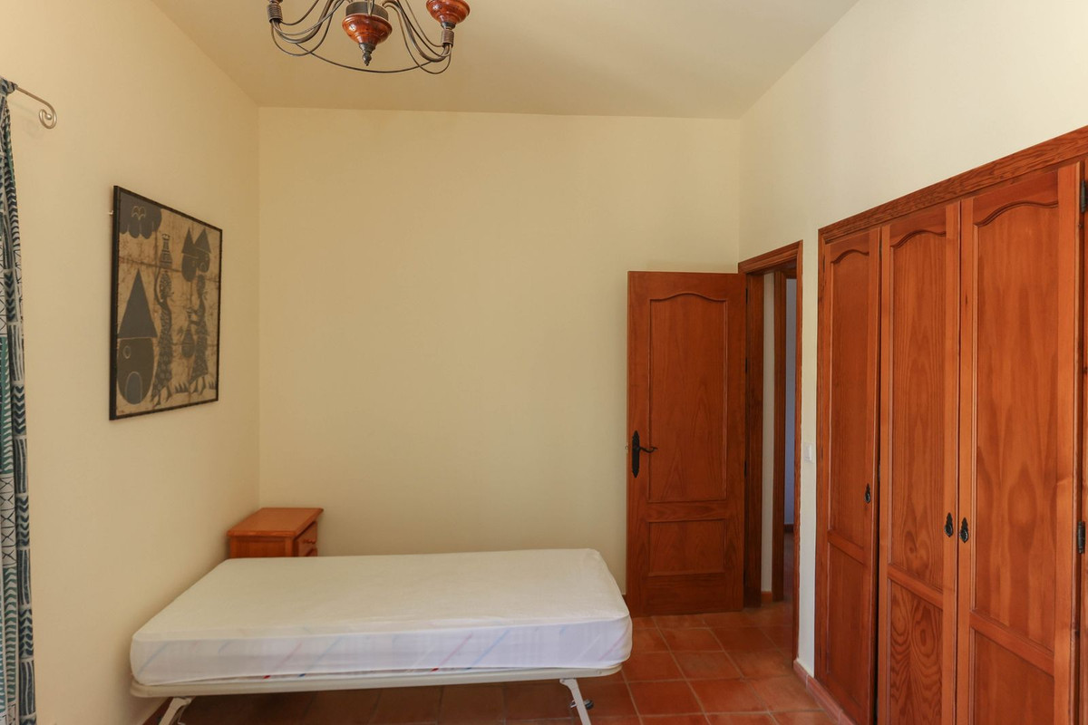 Property main view 112