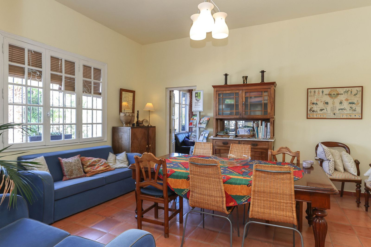 Property main view 128