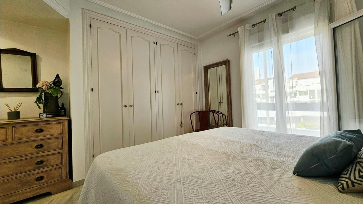 Winkel te koop in Bel Air | 3 slaapkamers H5478877