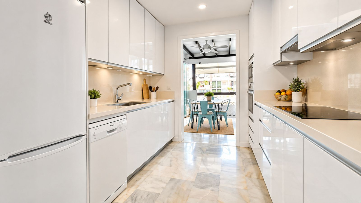 Winkel te koop in Bel Air | 3 slaapkamers H5478877