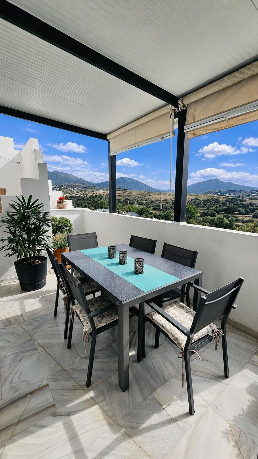 Winkel te koop in Bel Air | 3 slaapkamers H5478877