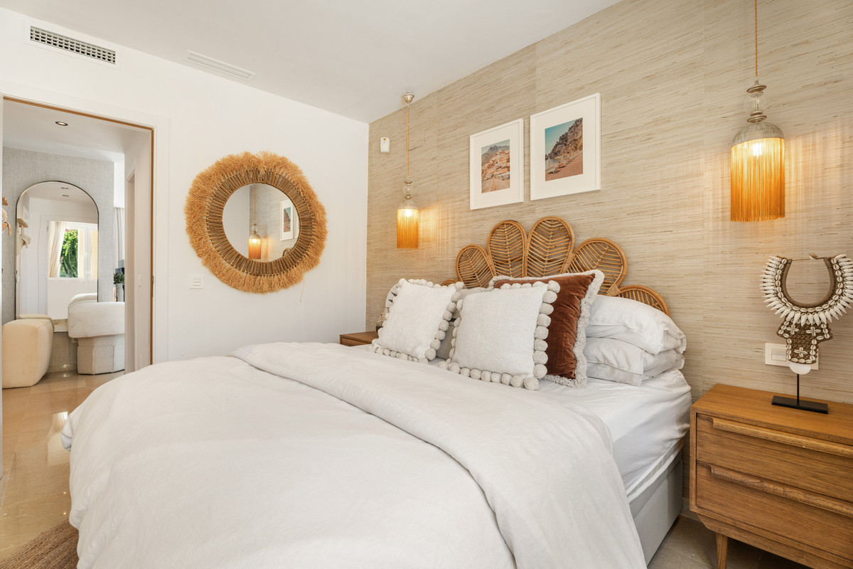 Apartment for sale in Benahavís | 3 bedrooms H5131765