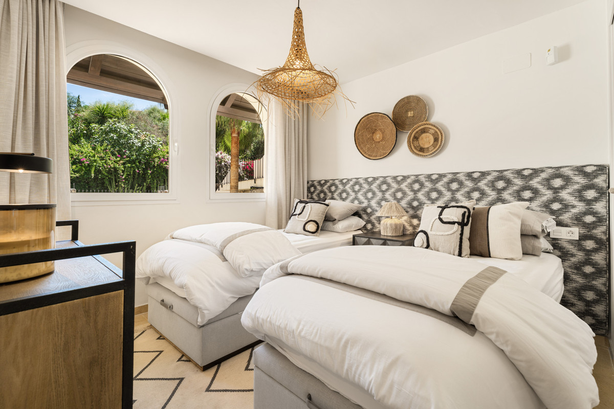 Apartment for sale in Benahavís | 3 bedrooms H5131765