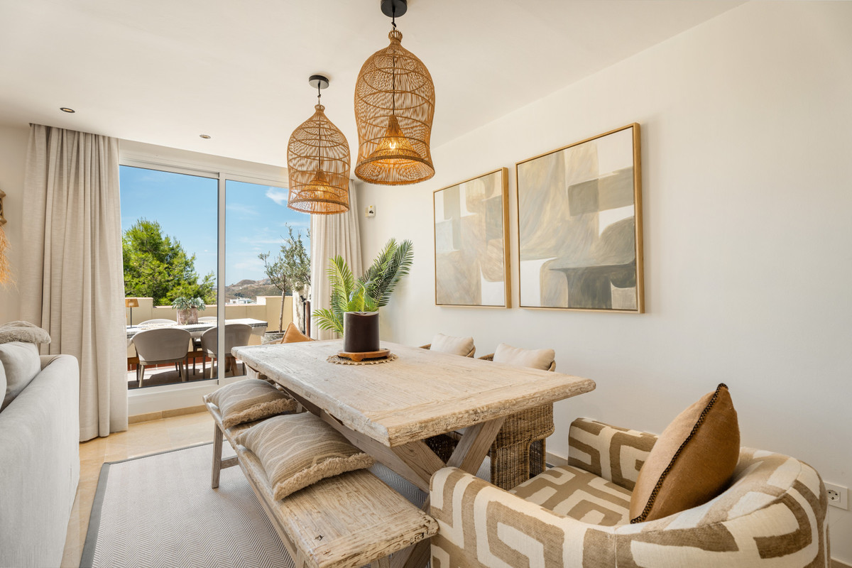 Apartment for sale in Benahavís | 3 bedrooms H5131765