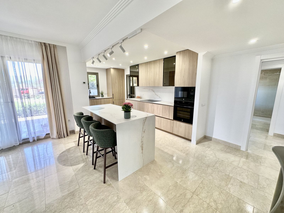 Restaurant te koop in Benahavís | 3 slaapkamers H5399989